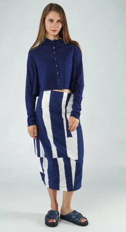 Rundholz Black Label Cardigans^PRE-ORDER - Cropped Lightweight Cardigan in Malibu Navy (Pictured in Navy Offwhite)