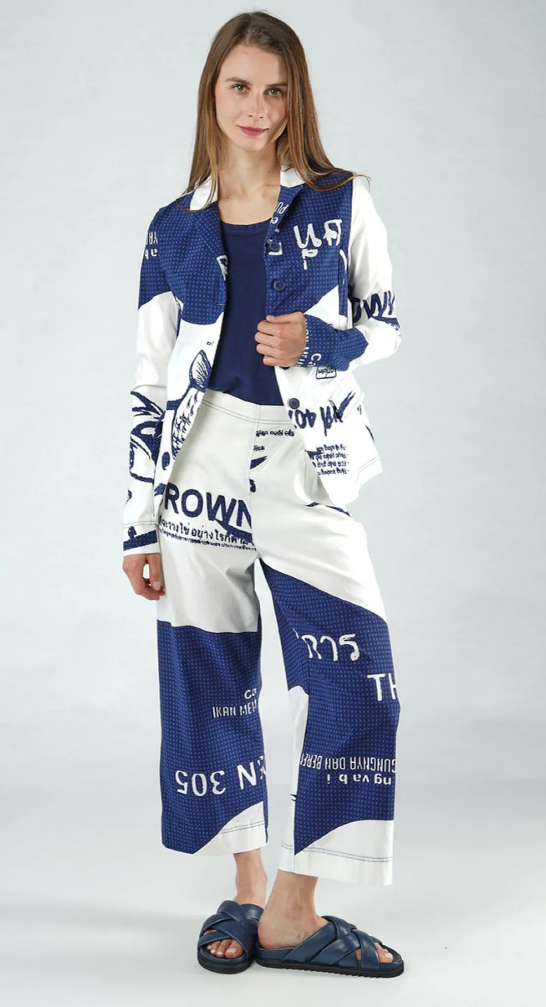 Rundholz Black Label Jackets^PRE-ORDER - Fitted Jacket in Malibu Print (Pictured in Navy Print)