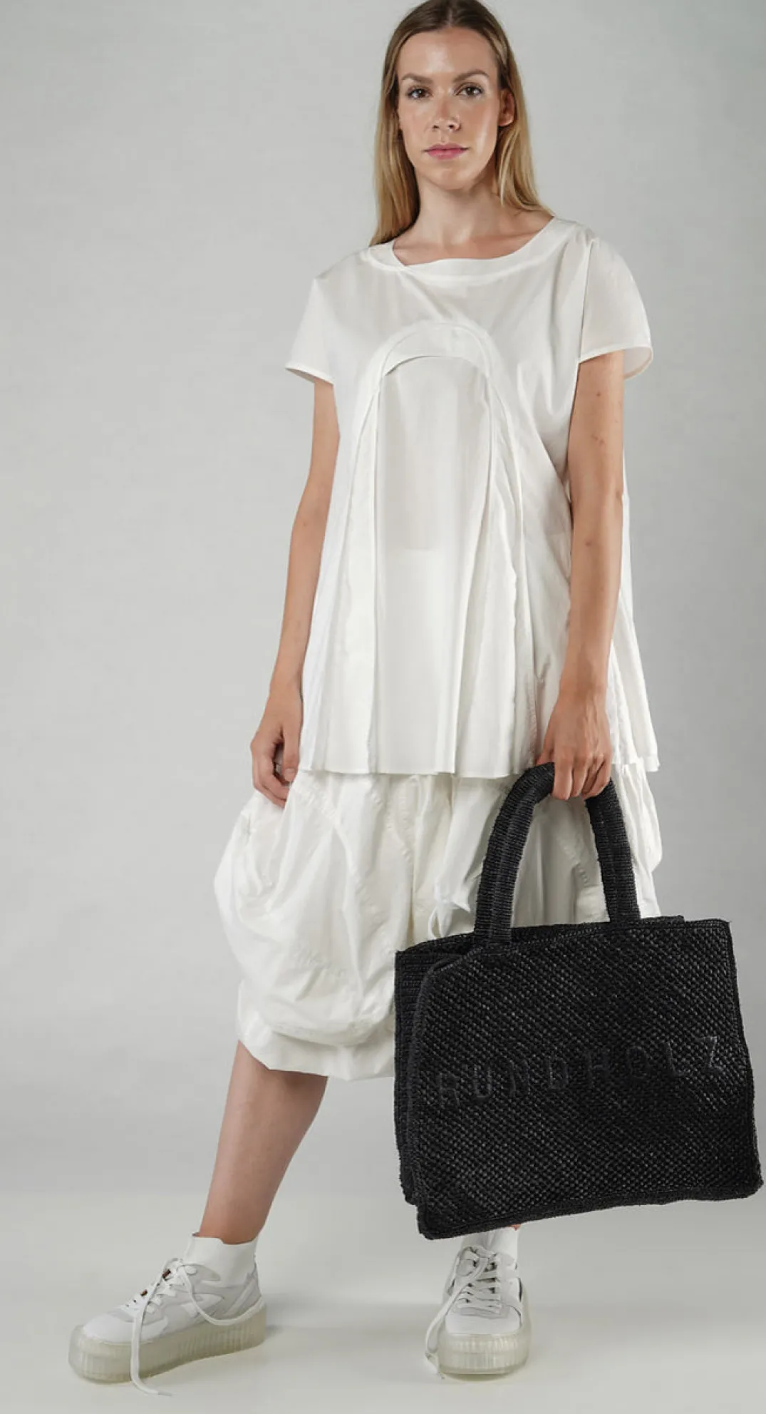 Rundholz Mainline Bags^PRE-ORDER - Medium Raffia in Black