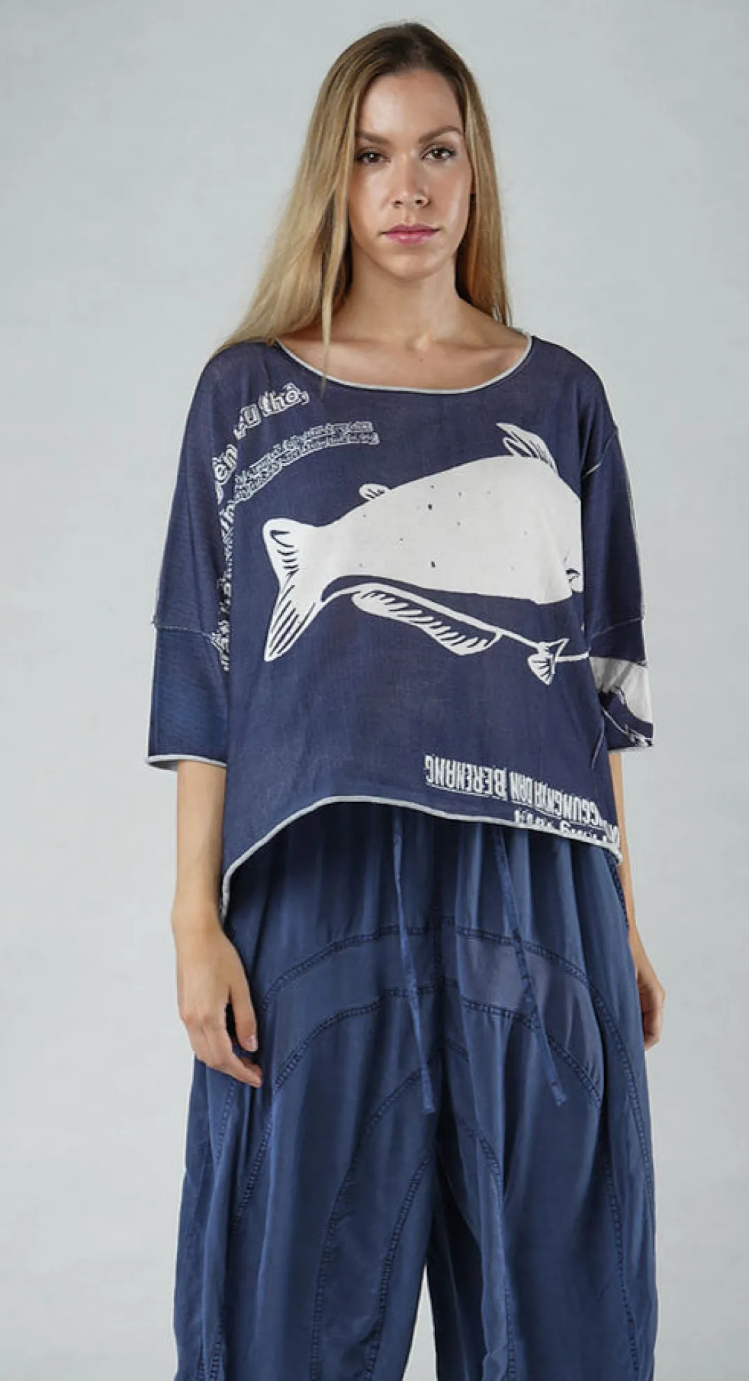 Rundholz Black Label Jumpers^PRE-ORDER - Short Pullover in Black Print (Pictured in Navy Print)