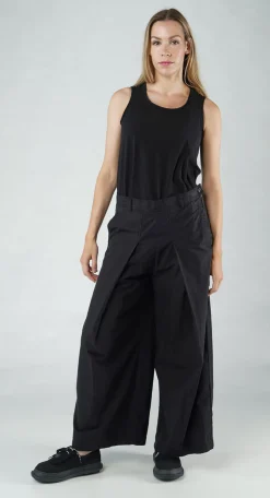 Rundholz Black Label Trousers^PRE-ORDER - Trousers with Oversized Pleats in Black