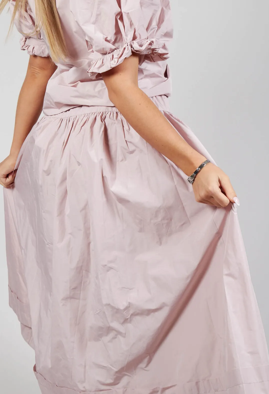 Les Filles d'Ailleurs Skirts^Pull on Pleated Skirt in Pink