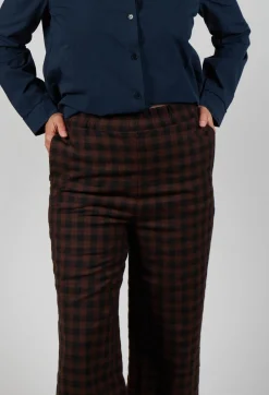 Aequamente Trousers^Pull On Trouser in Ebano Check