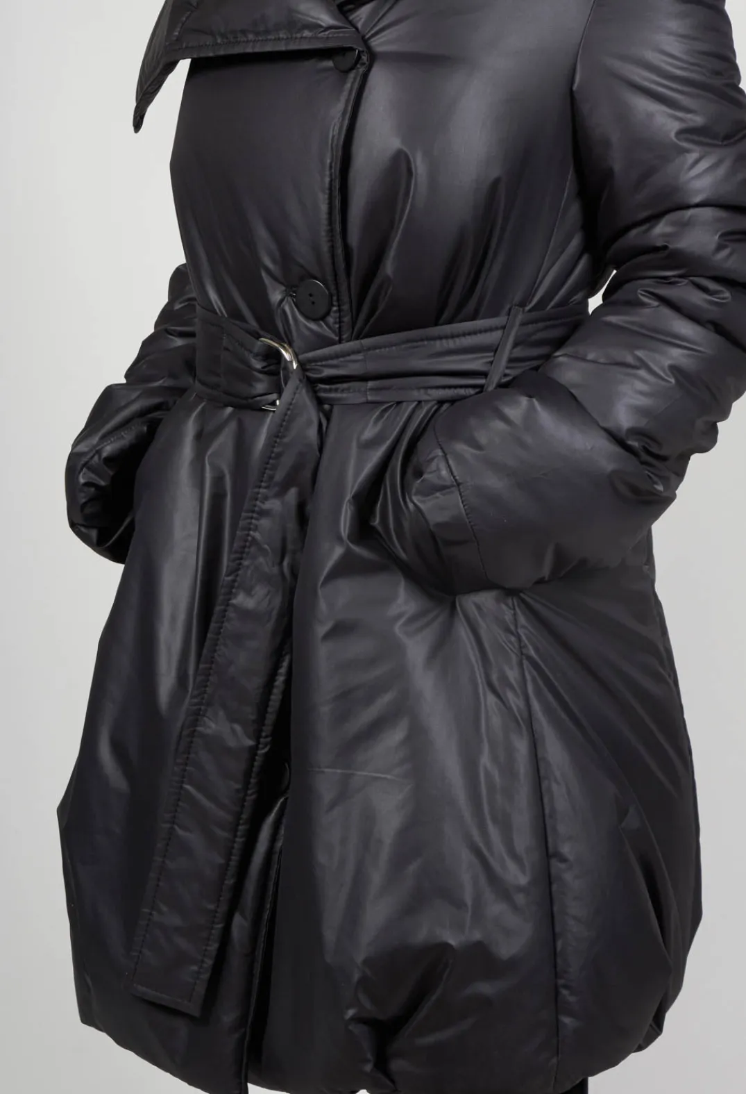 Xenia Design Coats^Quilted Coat Vint with High Neck In Black