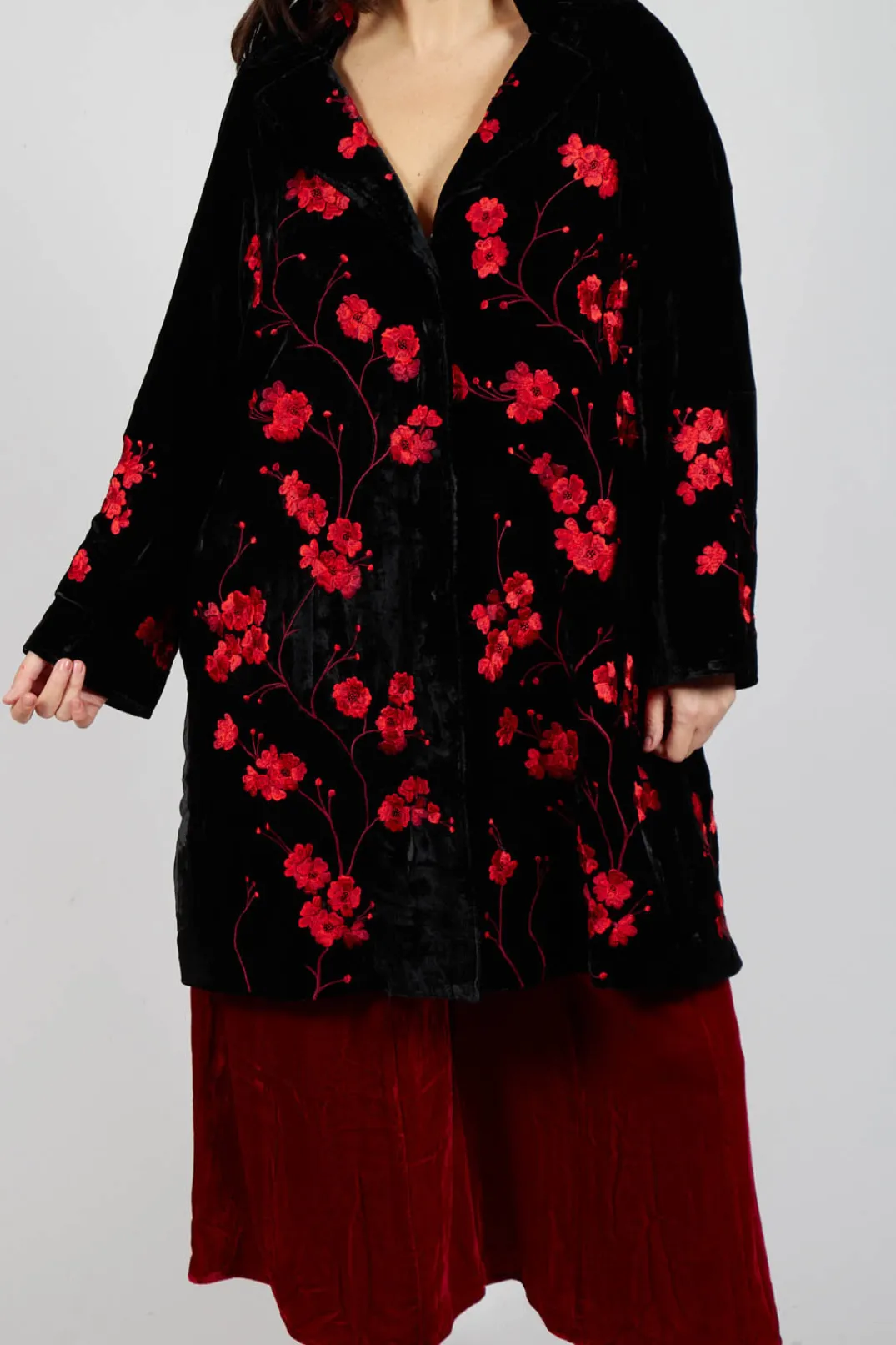 Bianco Levrin Coats^Raimonda Coat in Cherry Black