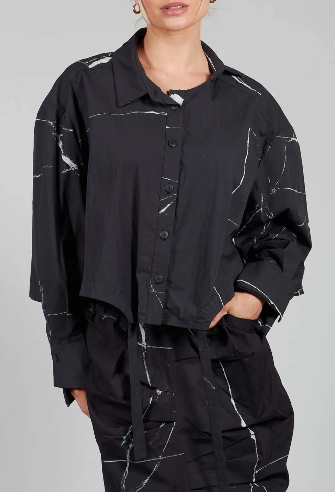 La Vaca Loca Shirts & Blouses^Recta Shirt in Off Black Banner