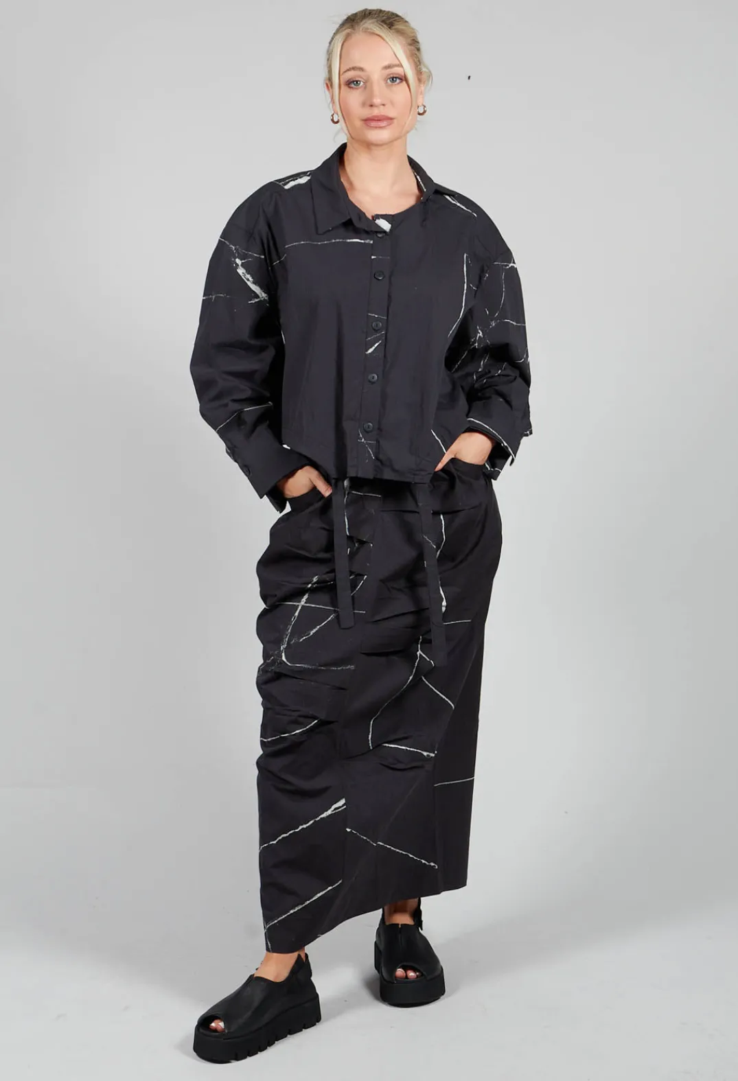 La Vaca Loca Shirts & Blouses^Recta Shirt in Off Black Banner