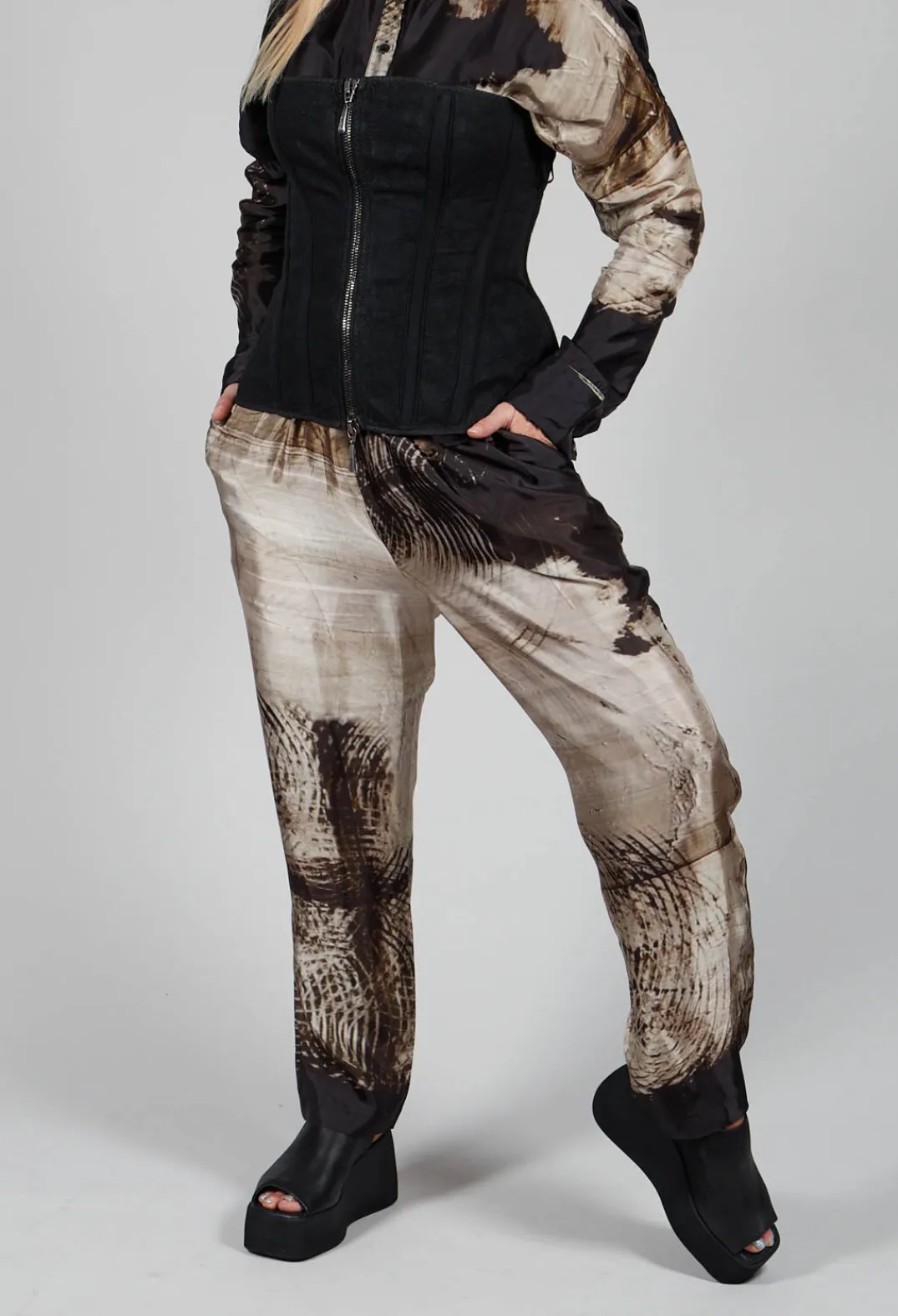 Masnada Trousers^Relaxed Trousers in Single Variant