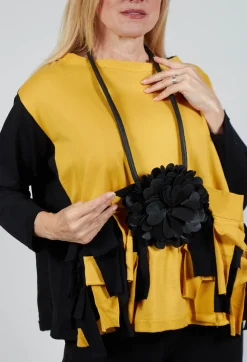 Bread and Butter Necklaces^Rosa Neckace in Black
