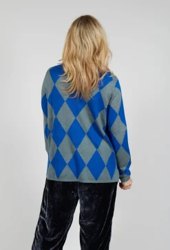 Traces of Me Tops^Round Neck Top in Coal Amparo Blue