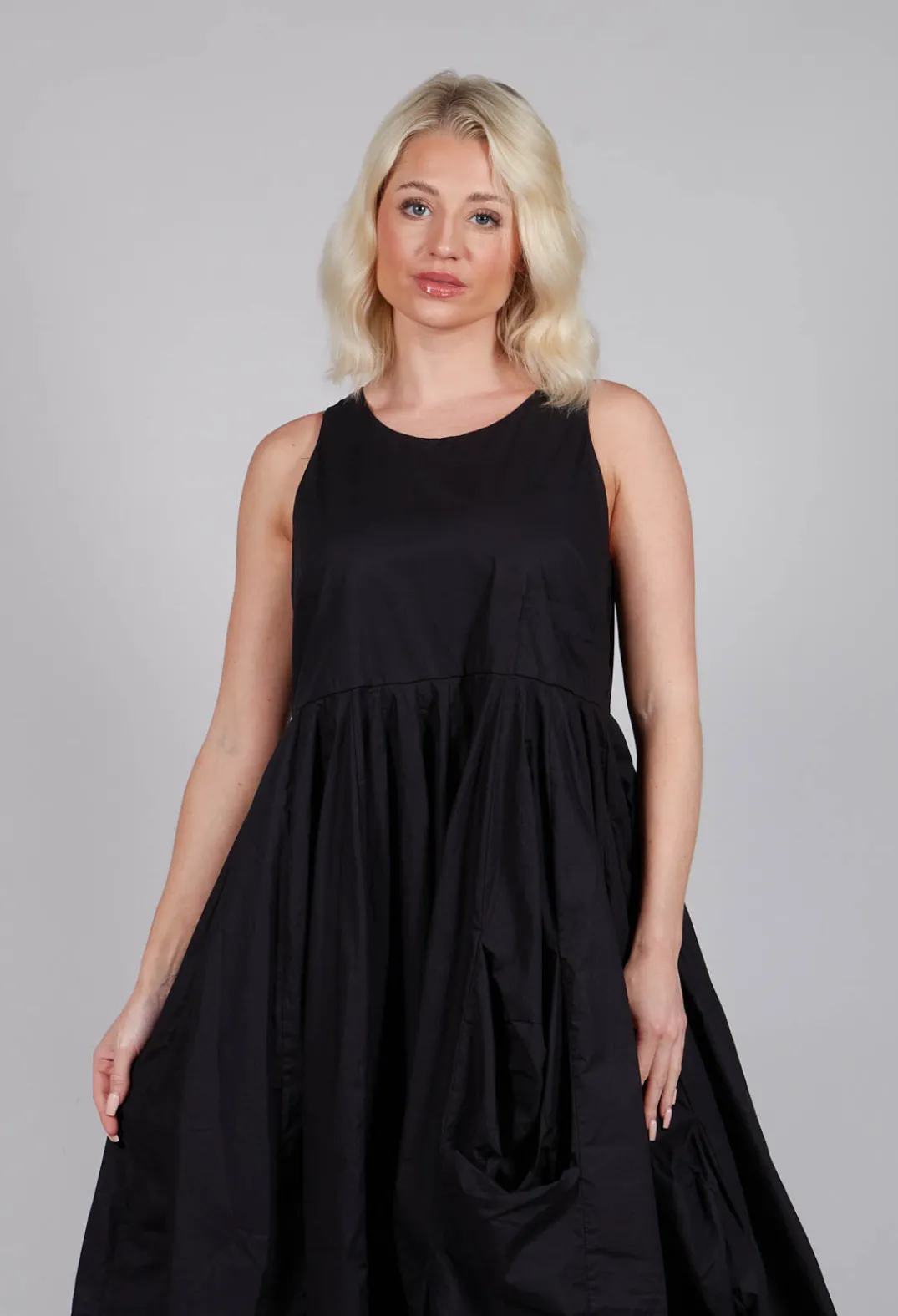 Tadashi Dresses^Ruffle Hem Dress in Black