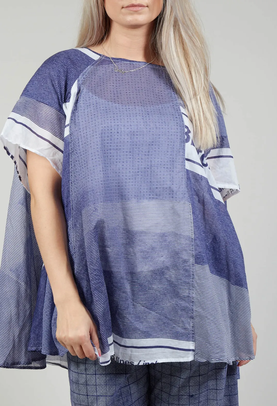 Rundholz Black Label Tops^Short Sleeve Cotton Top in Azur Print