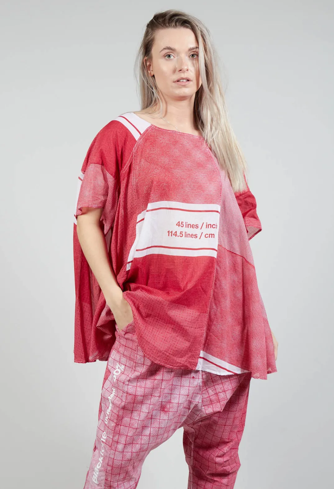 Rundholz Black Label Tops^Short Sleeve Cotton Top in Chili Print