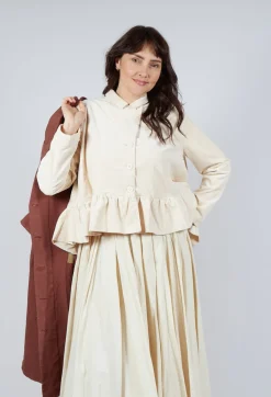 Amici Jackets^Short Structured Jacket in Cream