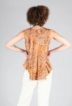 Sfizio Tops^Sleeveless Blouse in Shell Print