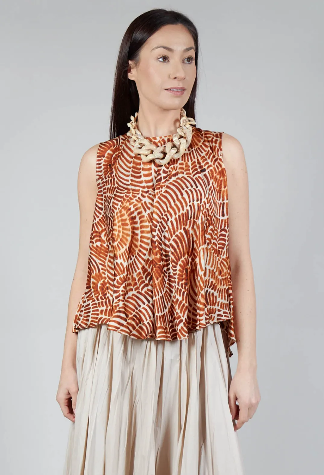 Sfizio Tops^Sleeveless Blouse in Shell Print