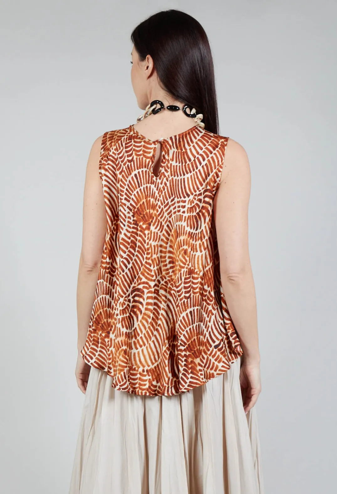 Sfizio Tops^Sleeveless Blouse in Shell Print