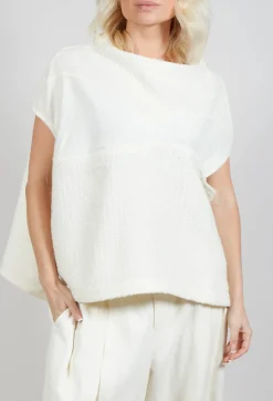 Moyuru Jumpers^Sleeveless Jumper in Cream
