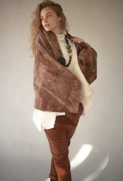Moyuru Jumpers^Sleeveless Jumper in Cream