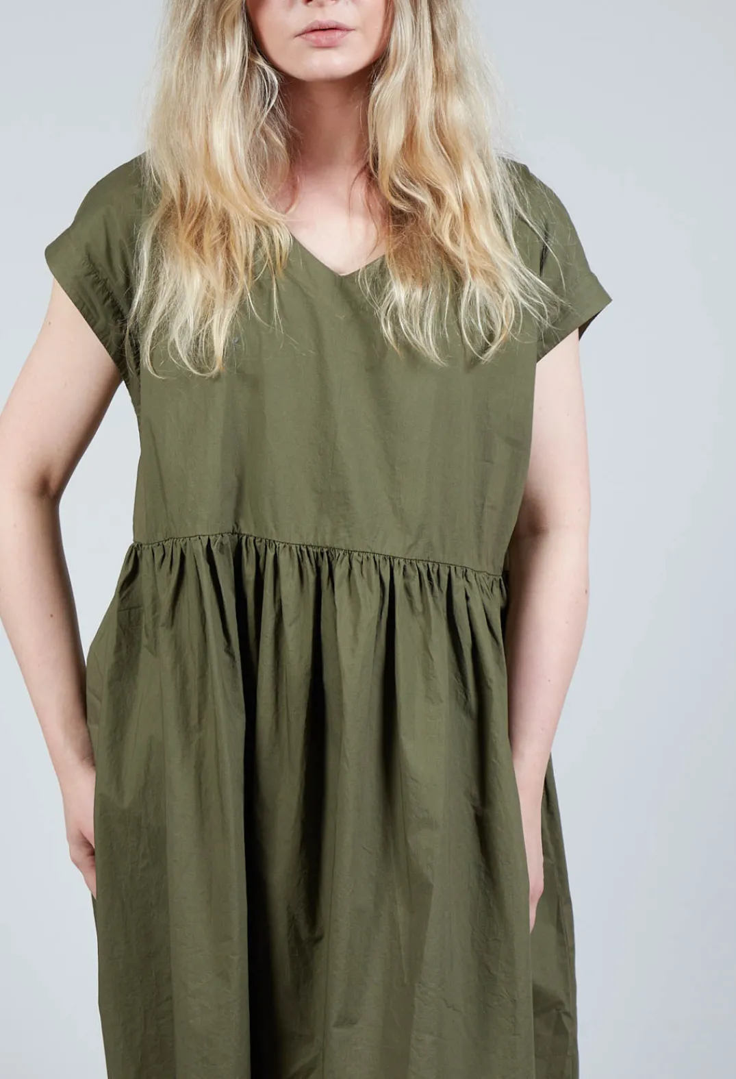 Amici Dresses^Smock Dress in Oliva