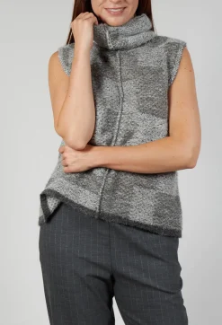 Sarah Pacini Knitwear|Jumpers^Soft Knit Sweater Vest in Grey