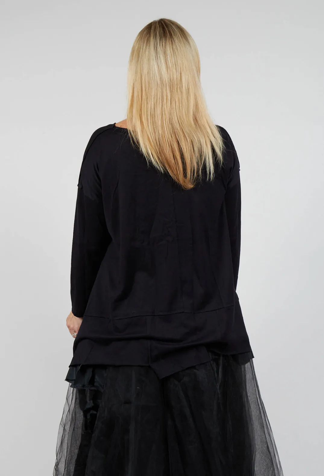 Bread and Butter Tops^Statement Print Top in Black