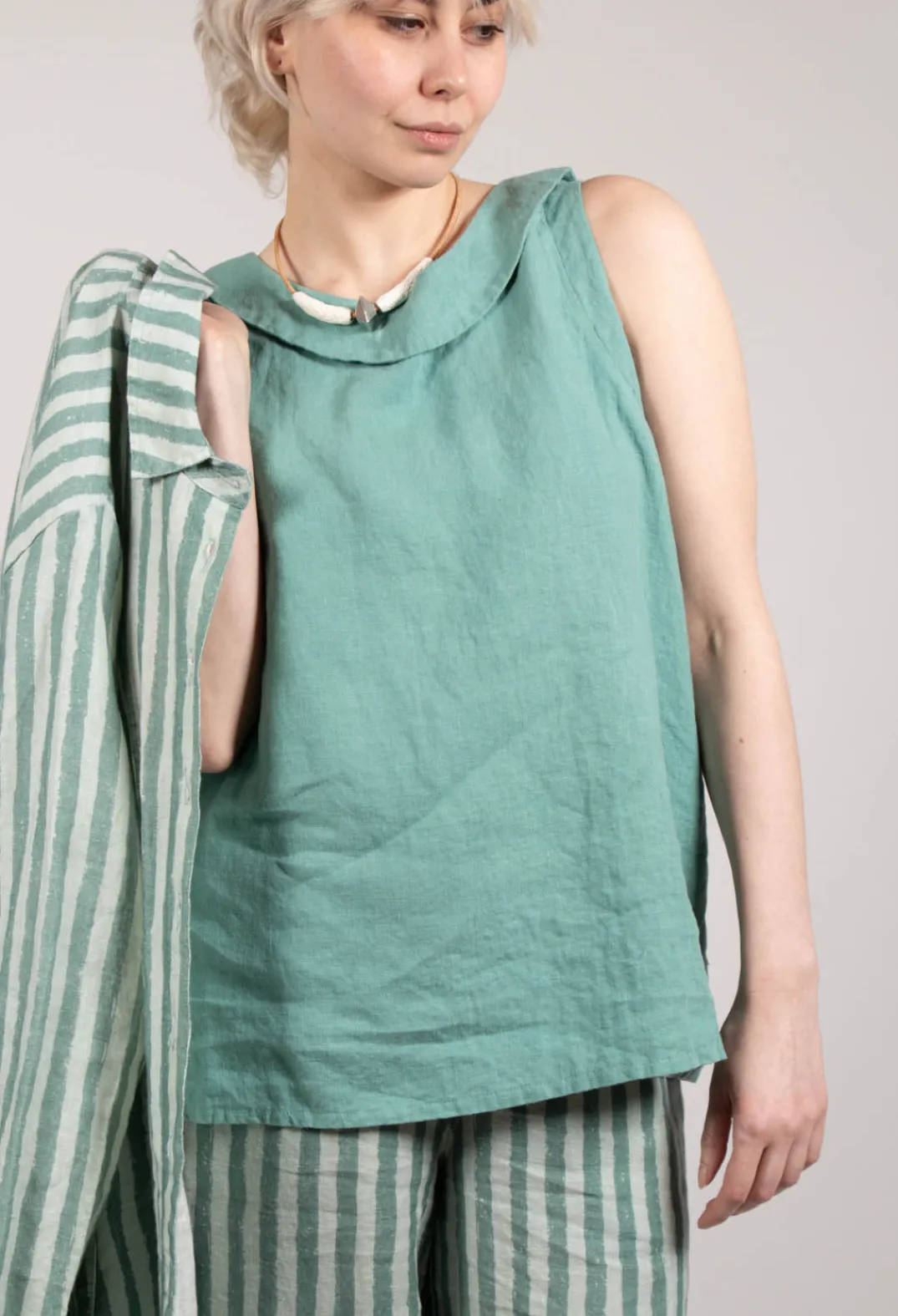 Thing Tops^Stitch Detail Linen Vest Top in Teal