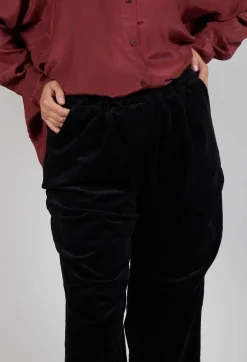 Amici Trousers^Straight Leg Trousers in Black