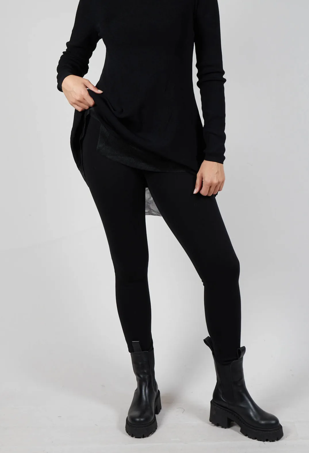 Sarah Pacini Leggings^Stretch Fit Leggings in Black