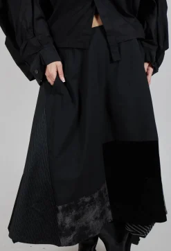 Moyuru Skirts^Stripe Skirt in Black