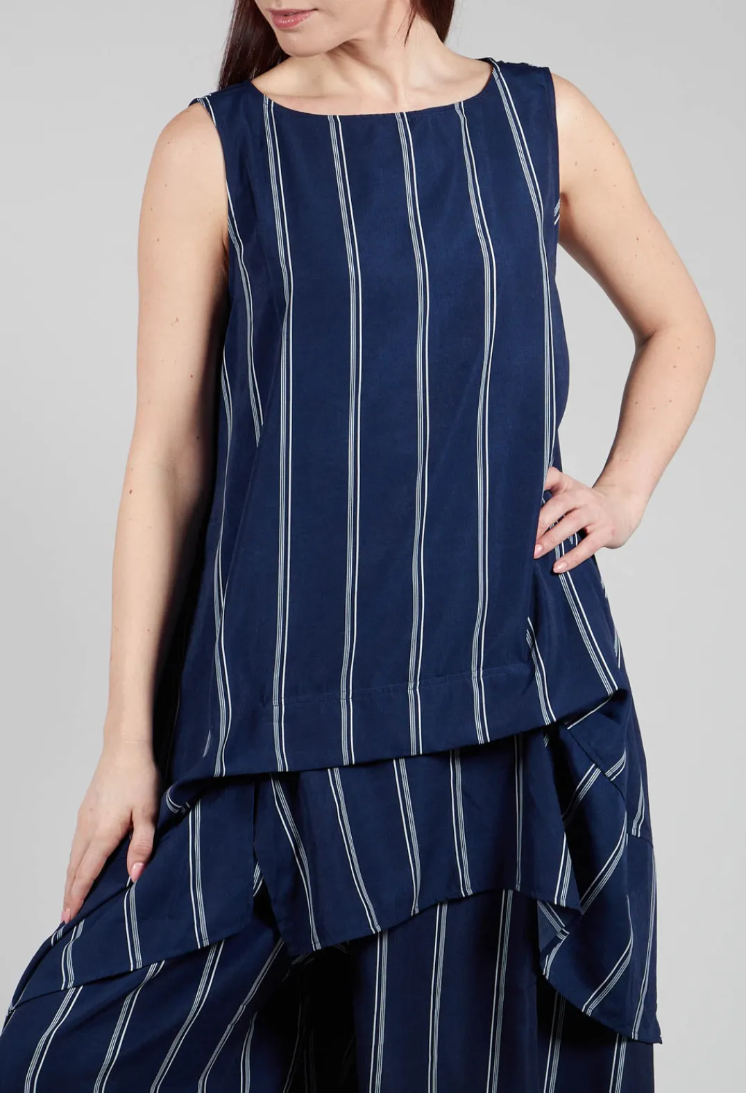 Moyuru Shirts & Blouses^Stripe Sleevless Top in Navy