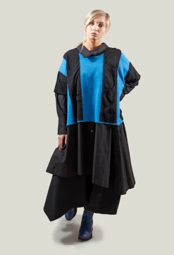 Moyuru Knitwear^Striped Knitted Top in Black / Blue