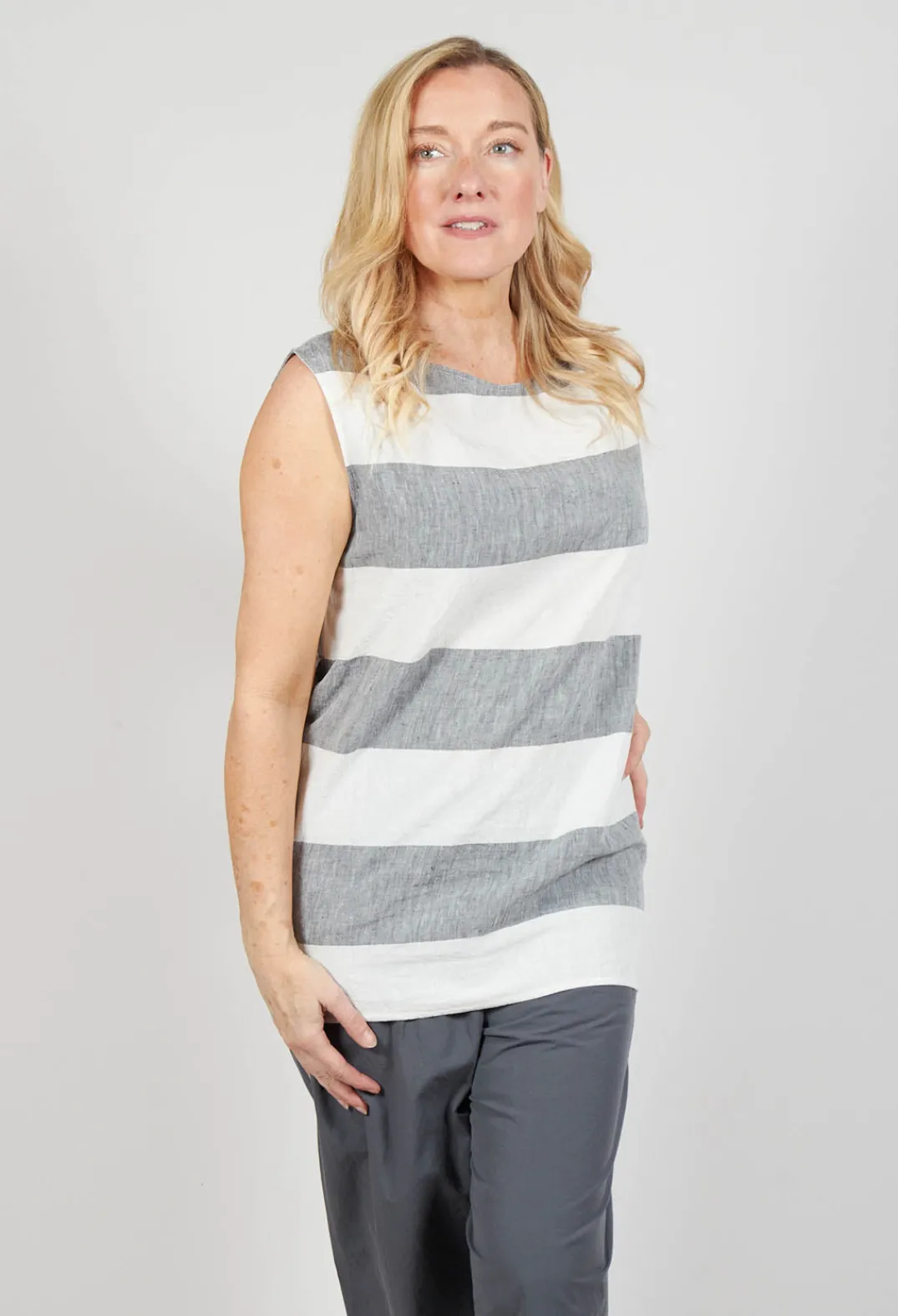 Apuntob Shirts & Blouses^Striped Linen Blouse in Milk/Black