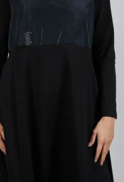 Bread and Butter Dresses^Taffata Front Dress in Black
