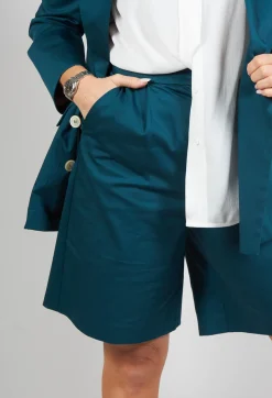 Beatrice B Shorts^Tailored Bermuda Shorts in Poseidon Green