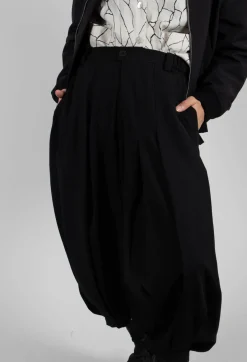 Moyuru Trousers^Tailored Dropcrotch Trousers in Black