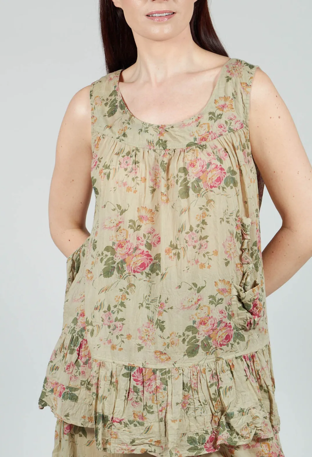 Les Ours Tops^Teva Top in Almond Flowers