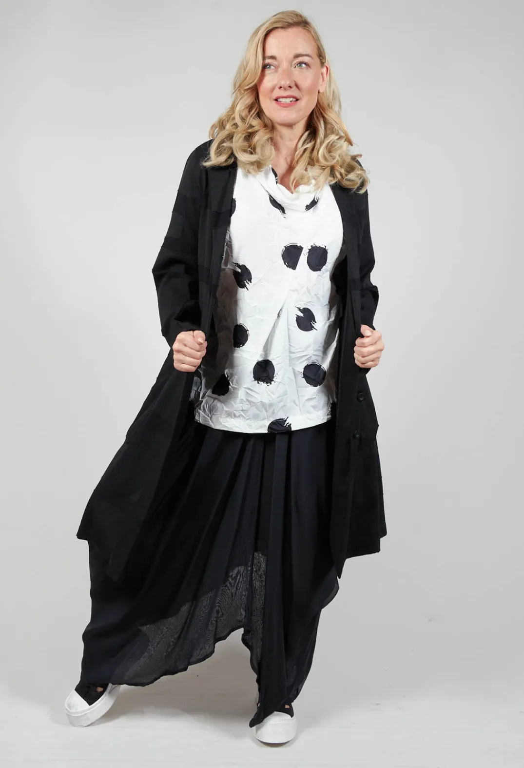 Elli Jackets^Textured Button Up Coat in Black