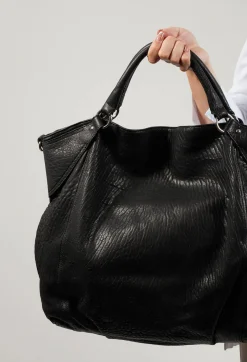 Malloni Bags^Textured Leather Bag Pharis with Removable Shoulder Strap in Nero