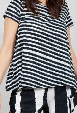 Rundholz Black Label Tops^T-Shirt with Drawstring Hem in Black Print