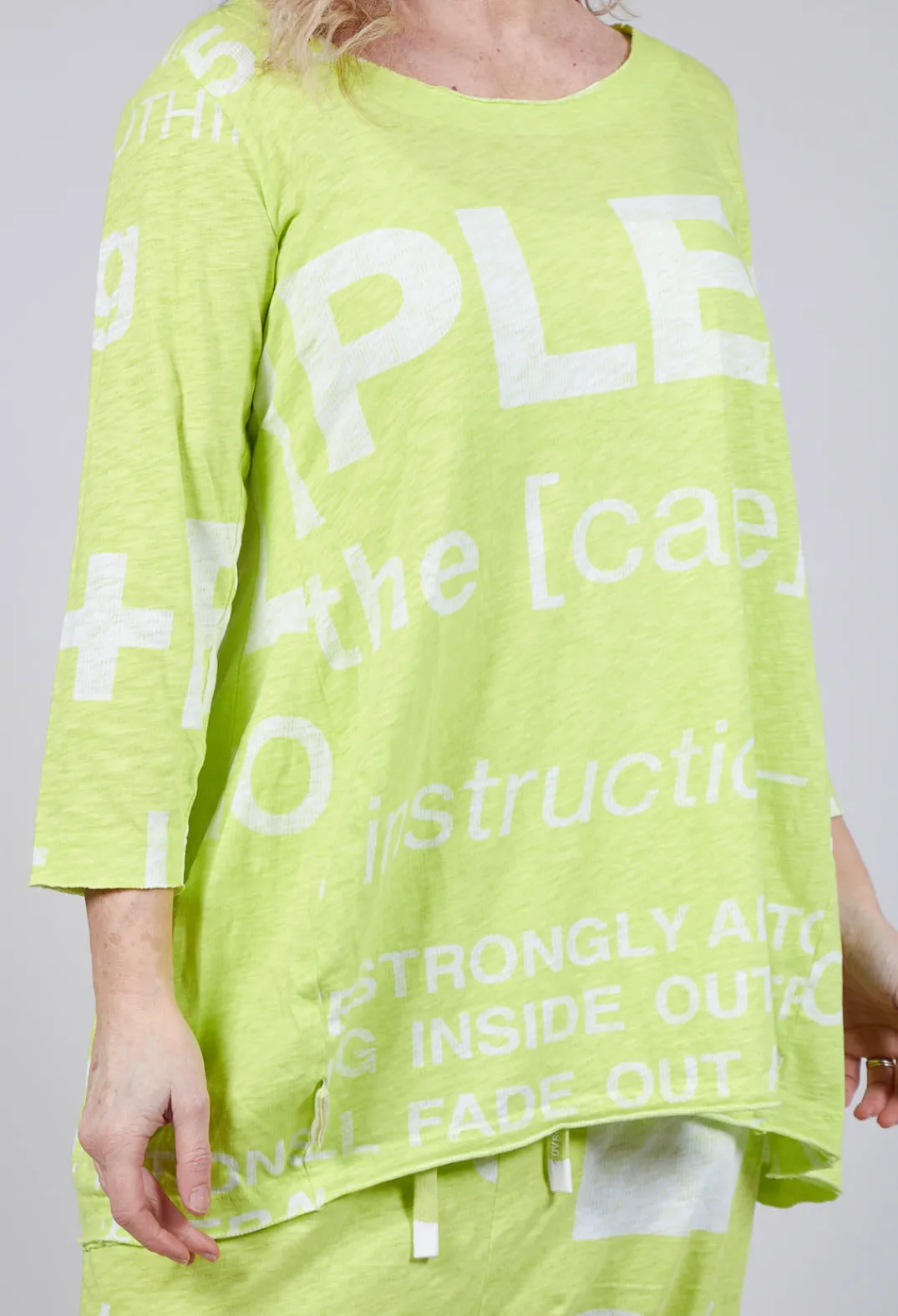 Rundholz Black Label Tops^Tulip Hem Cropped Sleeve T-Shirt in Sun Print