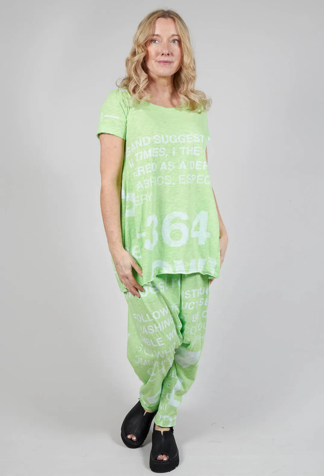 Rundholz Black Label Tops^Tulip Hem Short Sleeve T-Shirt in Lime Print