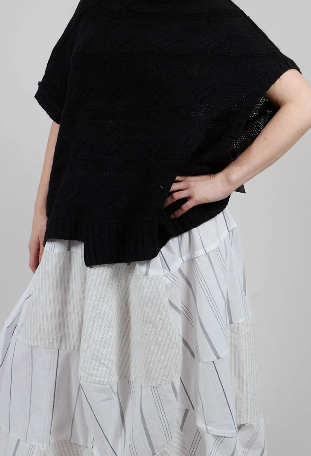 Moyuru Skirts^Tulip Hem Skirt in White Stripe
