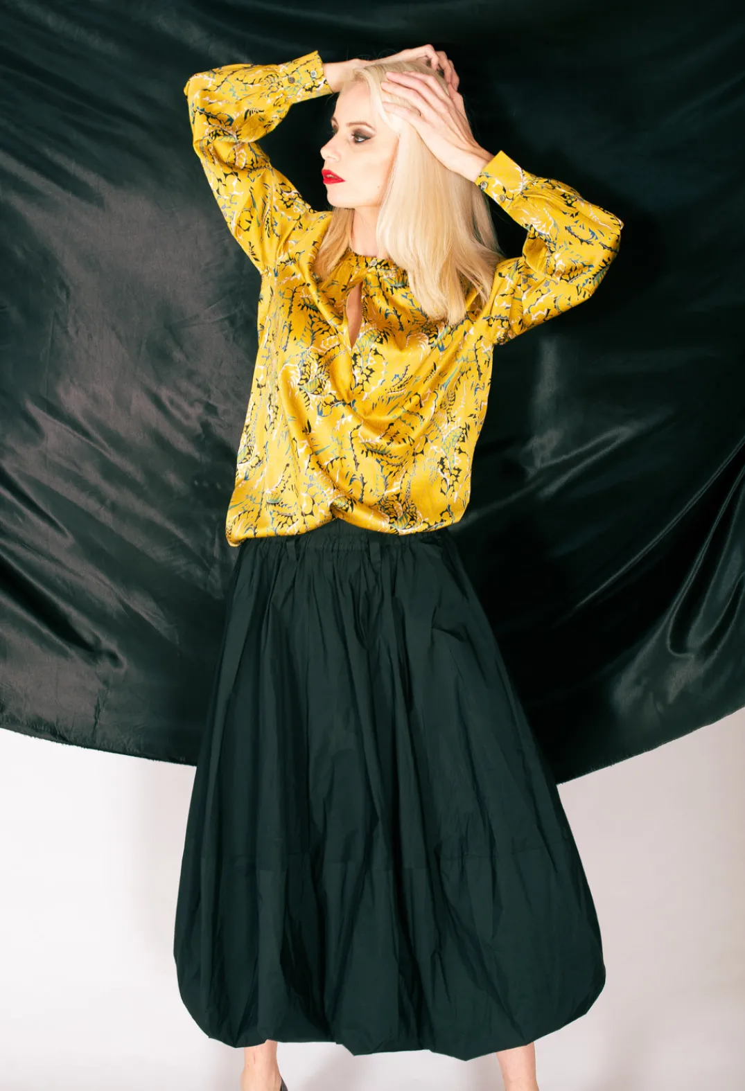 Les Filles d'Ailleurs Skirts^Tulip Shaped Skirt in Black