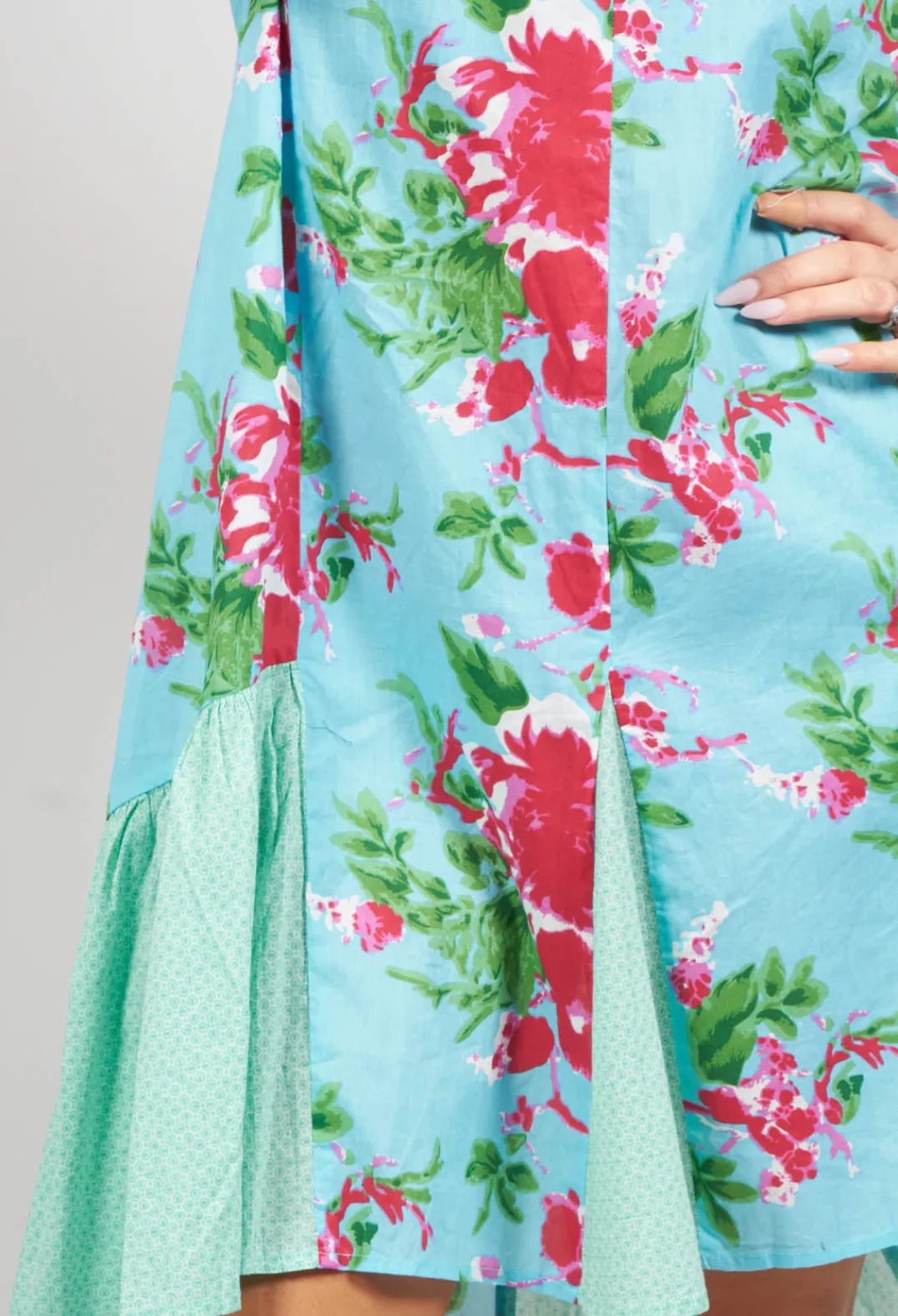 Rhum u0026 Raisin Shirts & Blouses^Tunic with Three Quarter Sleeves in Floral Marie Print