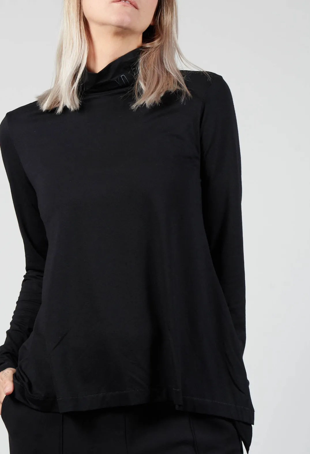 Xenia Design Shirts & Blouses^Turtle Neck Kord Top with Logo in Black