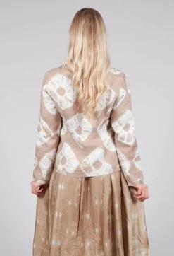 Bianco Levrin Jackets^Ulla Padded Jack in Beige and Cream