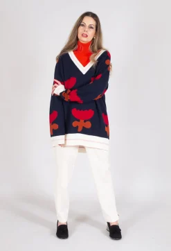 Collectors Club Jumpers^V Neck Pull with Tulip Pattern in Red and Navy