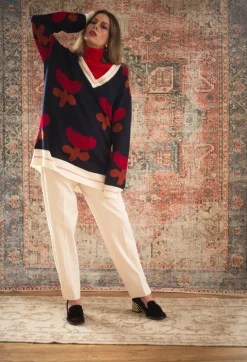 Collectors Club Jumpers^V Neck Pull with Tulip Pattern in Red and Navy