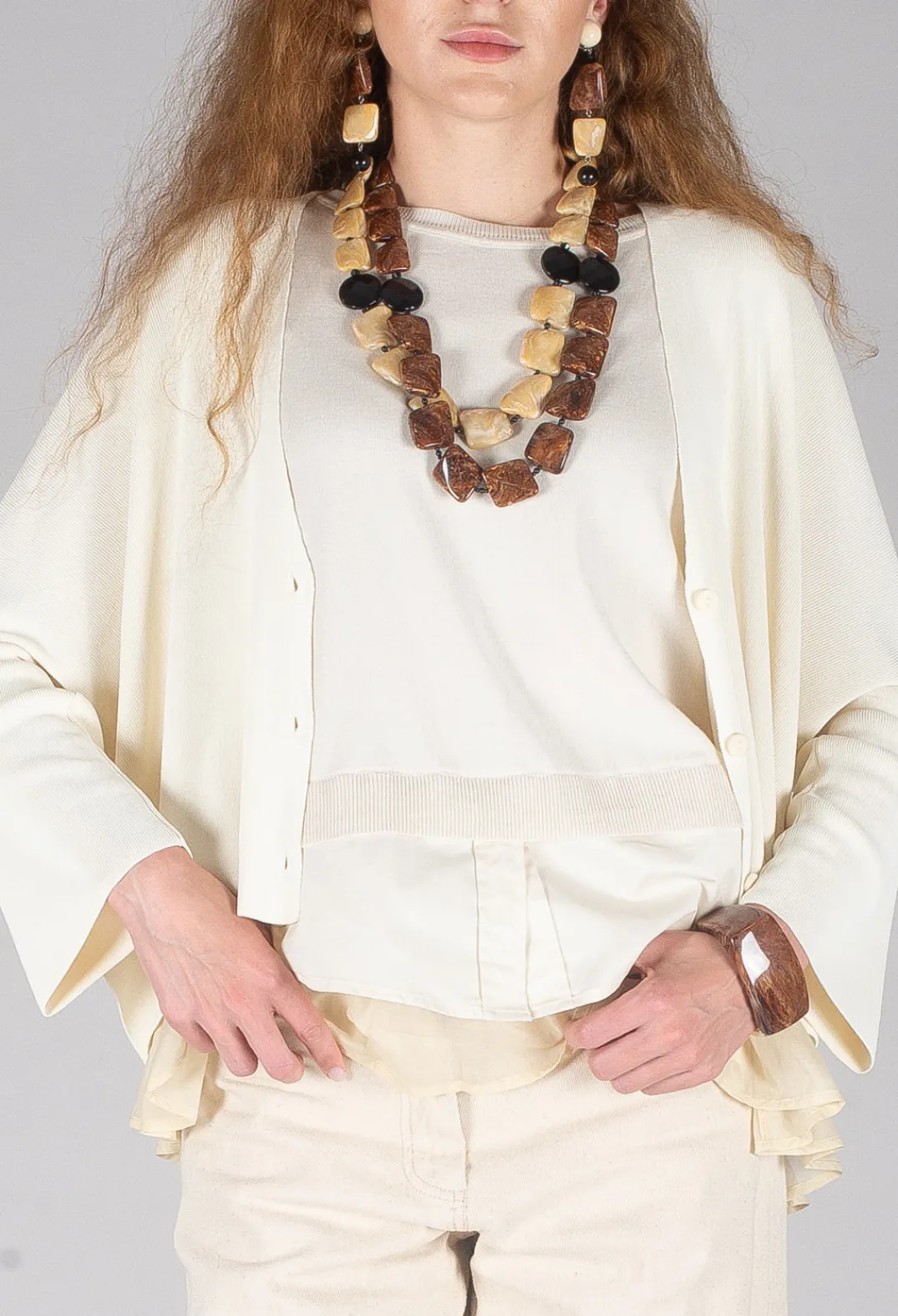 Isabel Benenato Cardigans^V-Neck Boxy Cardigan in White
